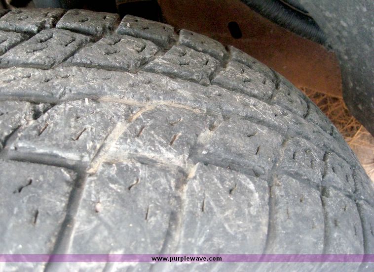 image for item 8696 1999 Chevrolet K1500 Silverado extended cab pickup truck