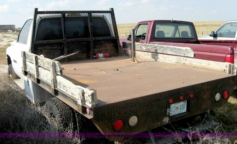 image for item 8698 1998 Dodge Ram 3500 pickup truck
