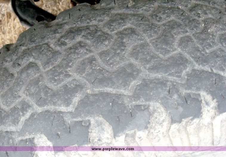 image for item 8702 1995 GMC Sierra K1500 extended cab pickup truck