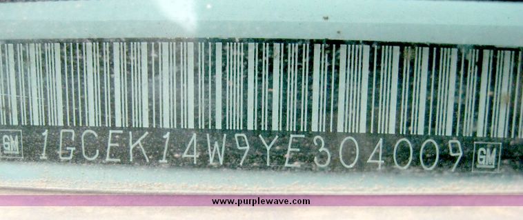 image for item 8703 2000 Chevrolet K1500 Silverado pickup truck