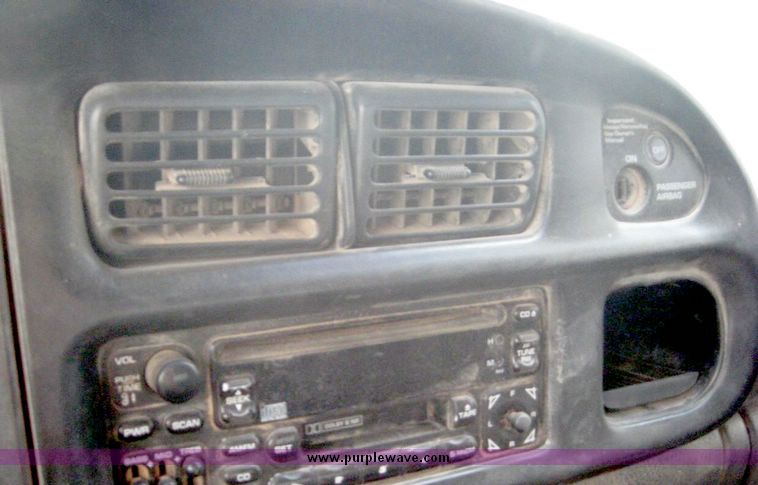 image for item 8704 2001 Dodge Ram 2500 Quad extended cab pickup truck