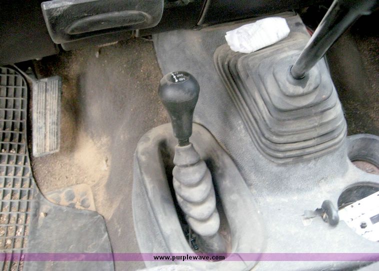 image for item 8704 2001 Dodge Ram 2500 Quad extended cab pickup truck