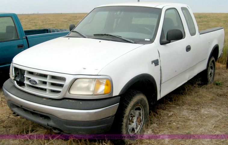 image for item 8707 1999 Ford F150 extended cab pickup truck