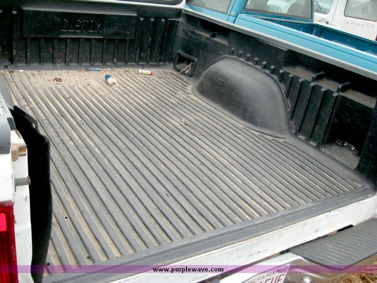 image for item 8707 1999 Ford F150 extended cab pickup truck