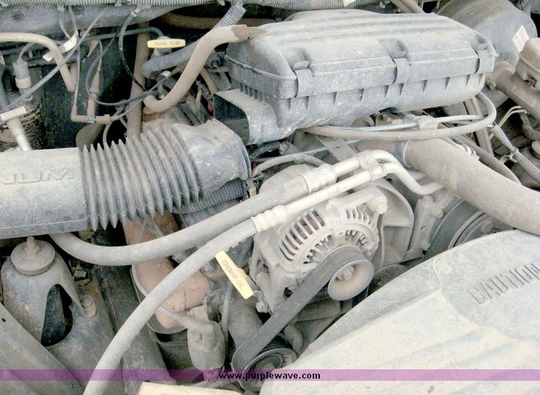 image for item 8708 2001 Dodge Ram 1500 pickup truck