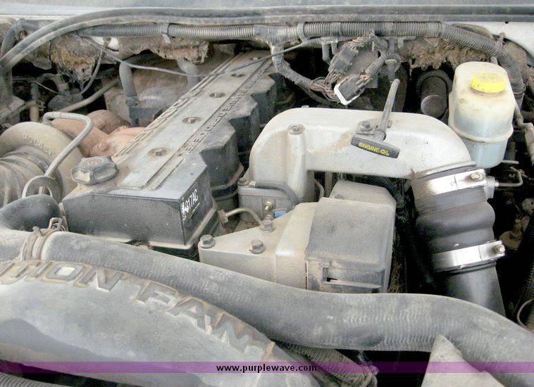 image for item 8709 2002 Dodge Ram 2500 pickup truck with flat bed