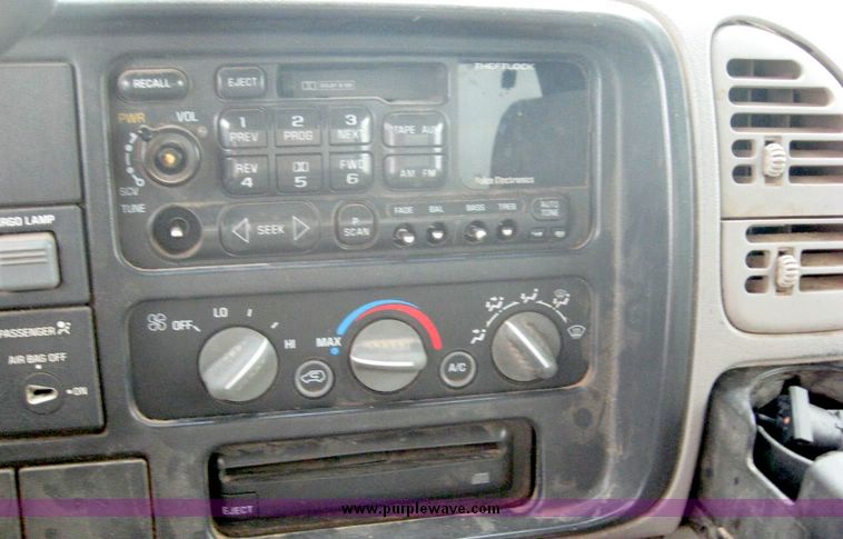 image for item 8710 1997 GMC Sierra K1500 extended cab pickup truck with two tool boxes