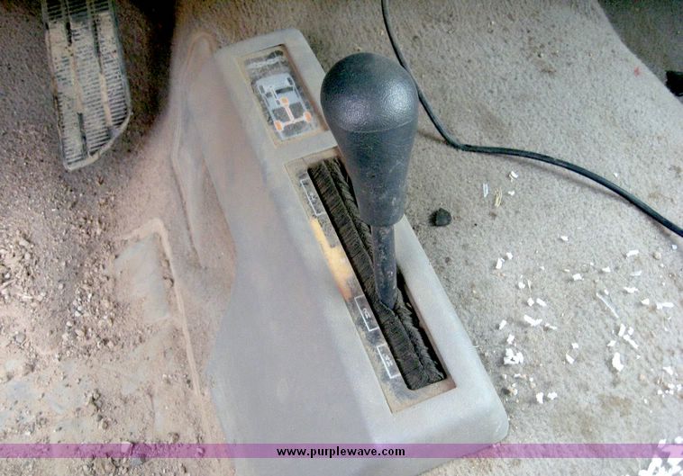 image for item 8710 1997 GMC Sierra K1500 extended cab pickup truck with two tool boxes