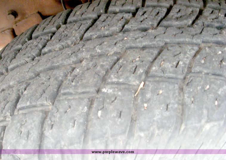 image for item 8710 1997 GMC Sierra K1500 extended cab pickup truck with two tool boxes