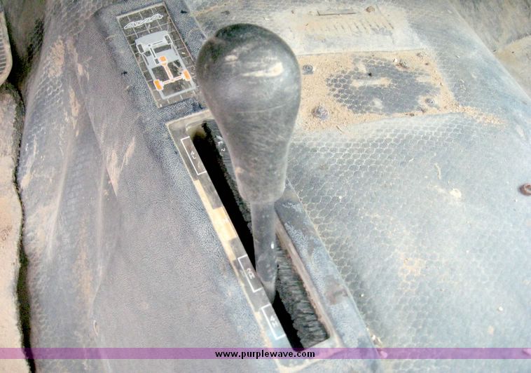 image for item 8711 1997 Chevrolet K2500 pickup truck