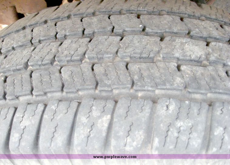 image for item 8711 1997 Chevrolet K2500 pickup truck