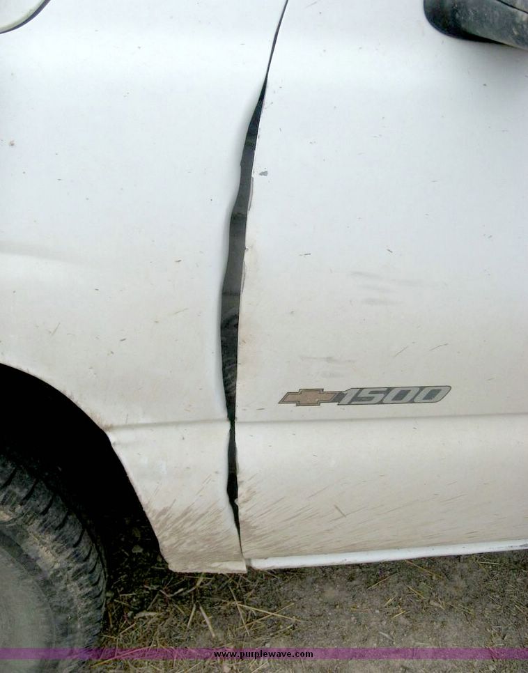 image for item 8714 2000 Chevrolet K1500 Silverado pickup truck