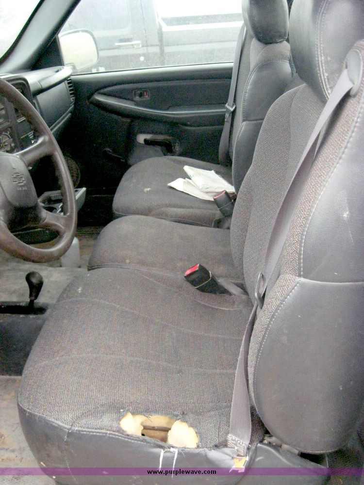 image for item 8714 2000 Chevrolet K1500 Silverado pickup truck