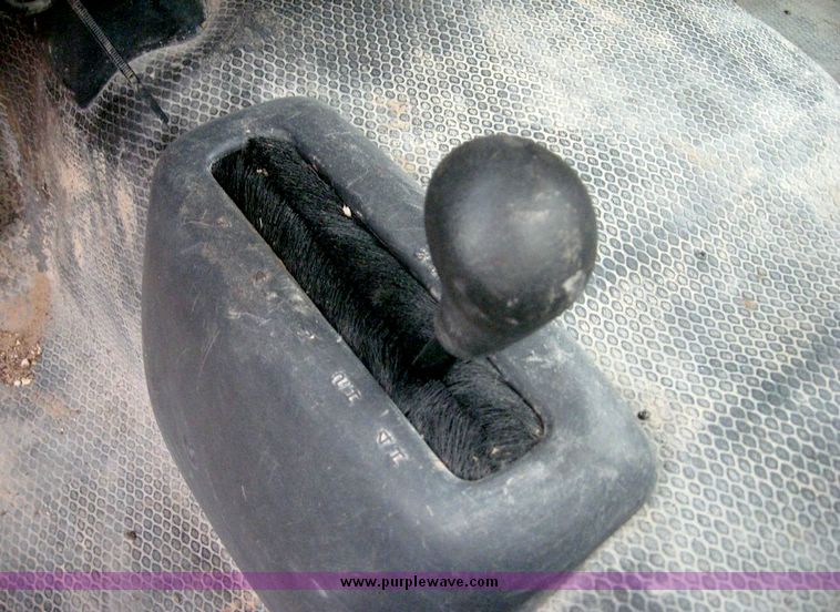 image for item 8714 2000 Chevrolet K1500 Silverado pickup truck