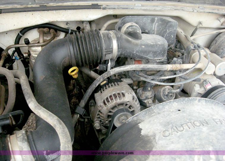 image for item 8714 2000 Chevrolet K1500 Silverado pickup truck