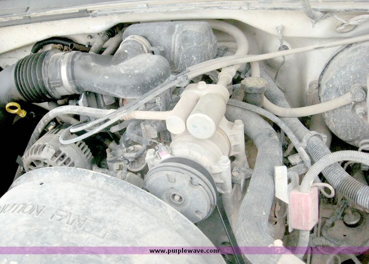 image for item 8714 2000 Chevrolet K1500 Silverado pickup truck