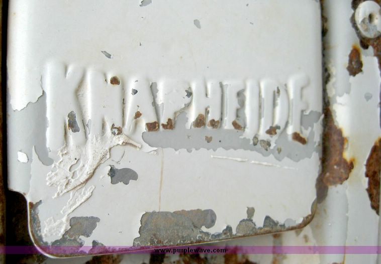 image for item 8719 1999 Ford F350 super duty pickup truck with utility bed