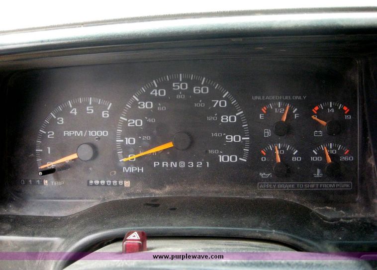 image for item 8720 1998 Chevrolet K1500 extended cab pickup truck