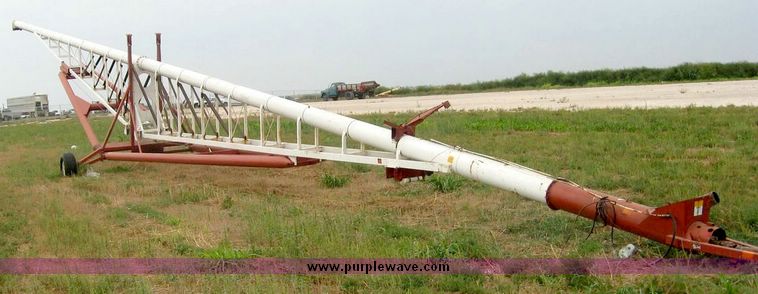 image for item 8729 Feterl 120' portable grain transfer auger
