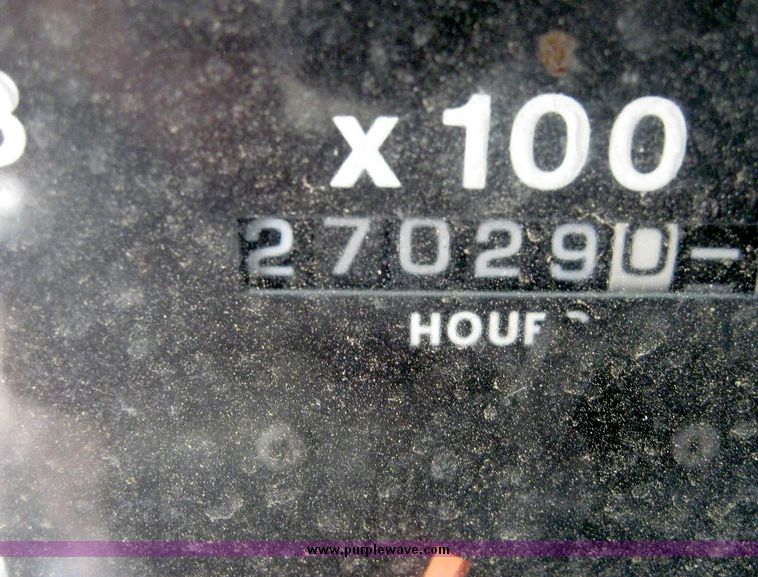 image for item 8734 1993 Mack 600 CH600 semi truck