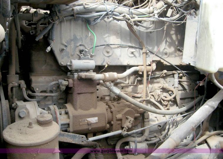 image for item 8736 1991 For L9000 Aeromax dump truck with 15' dump bed and hoist