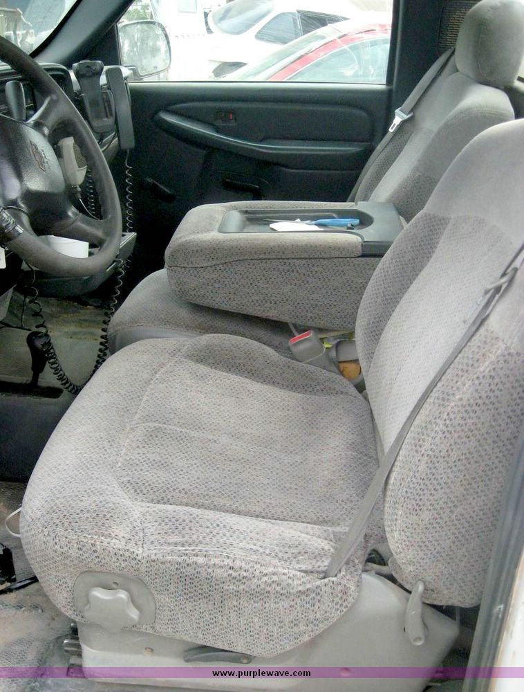 image for item 8737 2000 Chevrolet K1500 Silverado pickup