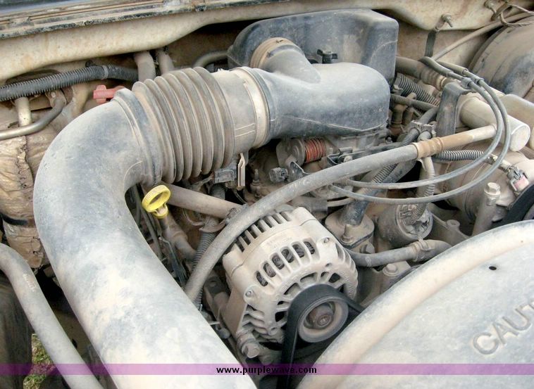 image for item 8737 2000 Chevrolet K1500 Silverado pickup