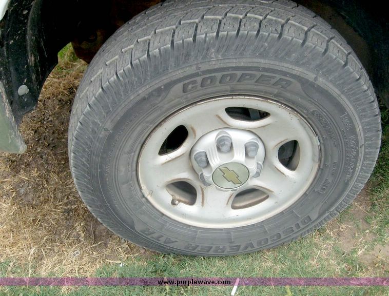 image for item 8737 2000 Chevrolet K1500 Silverado pickup