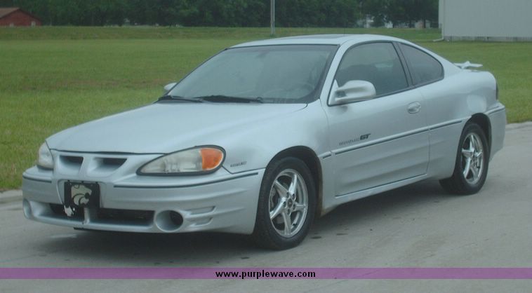 image for item 1100 2001 Pontiac Grand AM GT