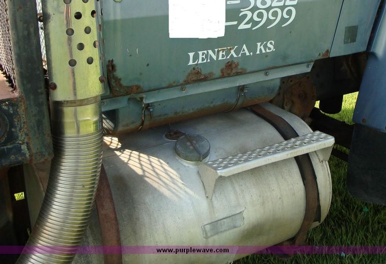 image for item 1200 1978 Ford L9000 boom truck