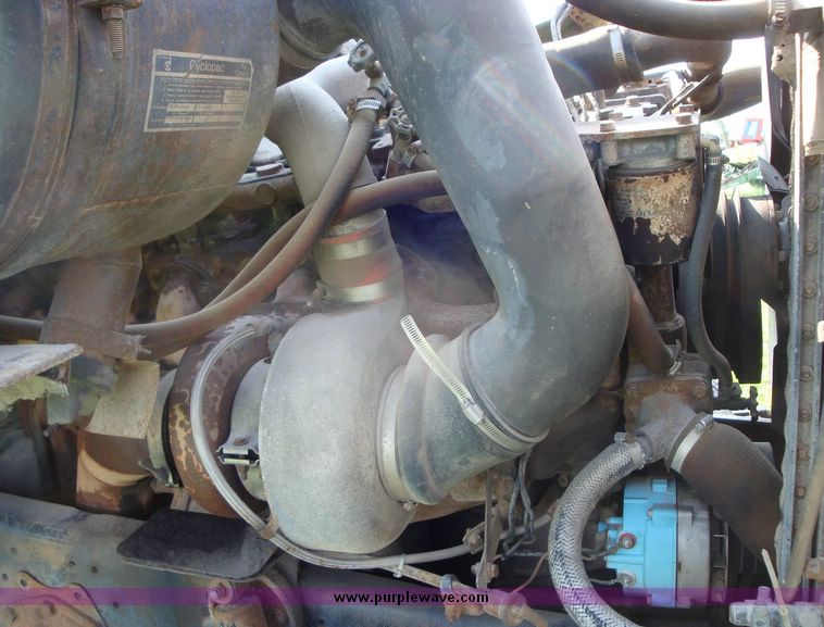 image for item 1200 1978 Ford L9000 boom truck