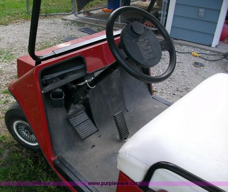 image for item 1500 American Pride electric golf cart