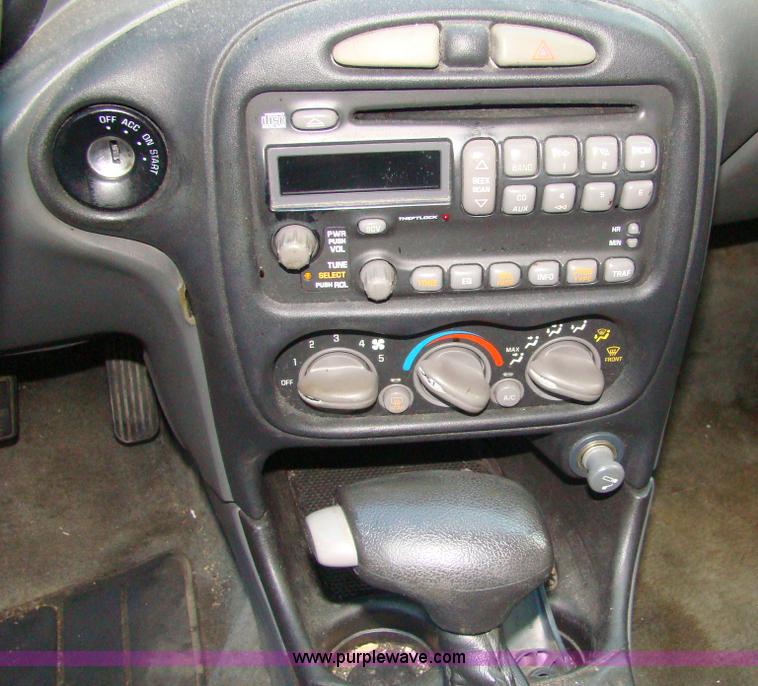 image for item 1504 2001 Pontiac Grand Am SE