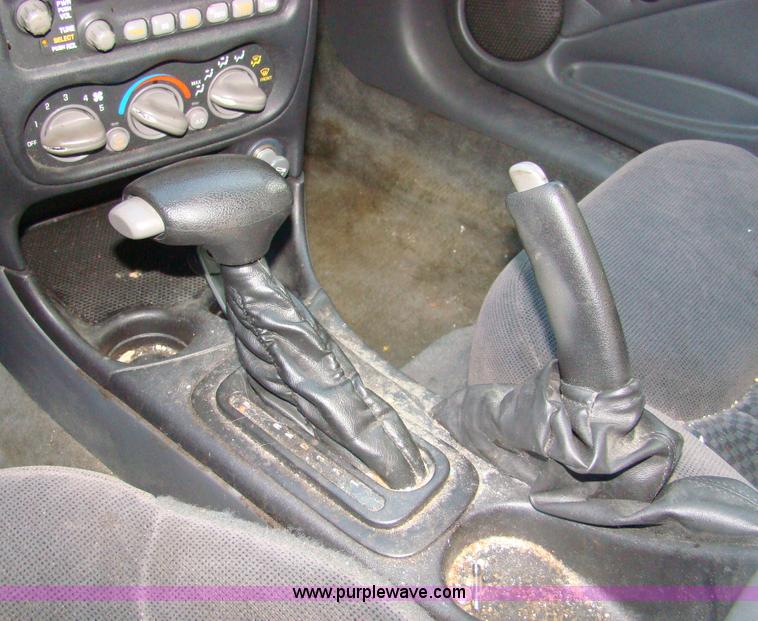 image for item 1504 2001 Pontiac Grand Am SE