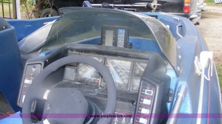 image for item 2018 1987 Bayliner Trophy boat