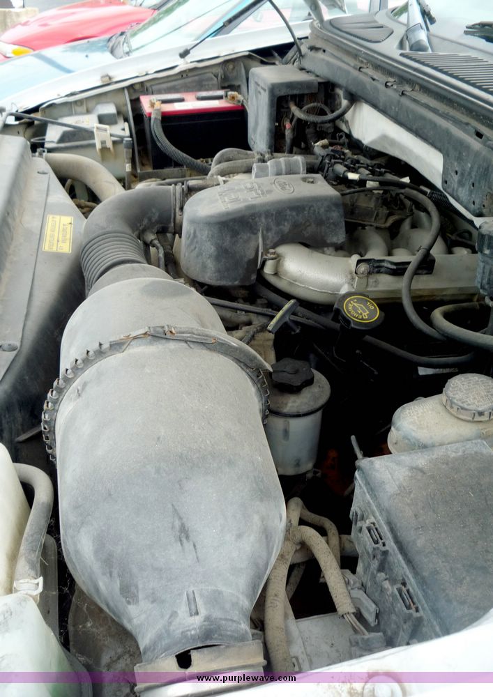 image for item 2168 1998 Ford F 150 XL pickup