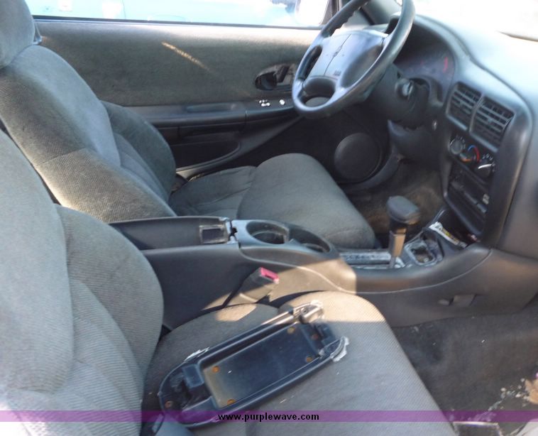 image for item 2172 1996 Oldsmobile Cutlass Supreme LS