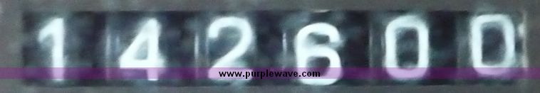 image for item 2176 1995 Mercedes Benz E320 station wagon