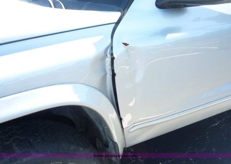 image for item 2177 2003 Dodge Durango SLT SUV