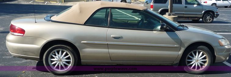 image for item 2178 2002 Chrysler Sebring LXI convertible
