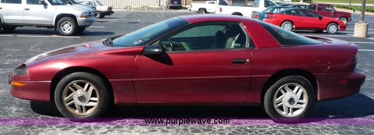 image for item 2214 1993 Chevrolet Camaro