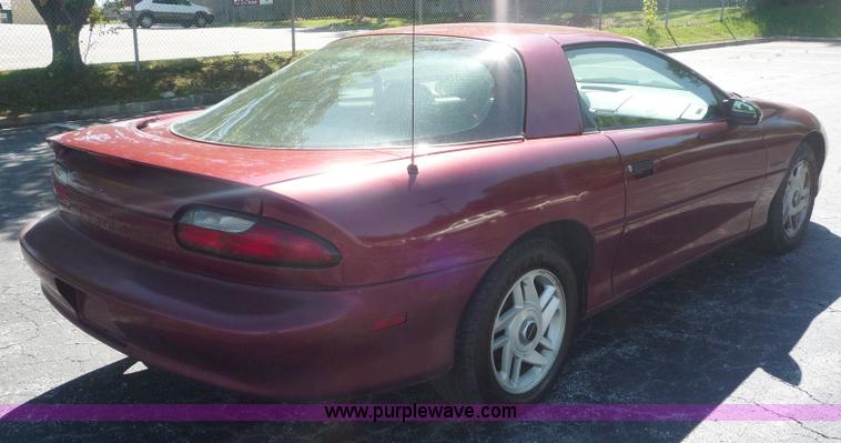 image for item 2214 1993 Chevrolet Camaro