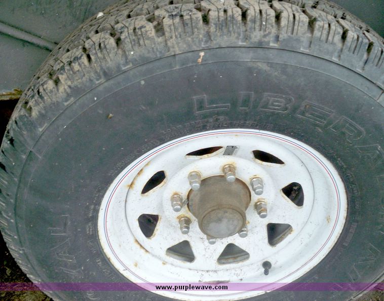 image for item 4001 1991 26' goose neck tandem axle cargo trailer