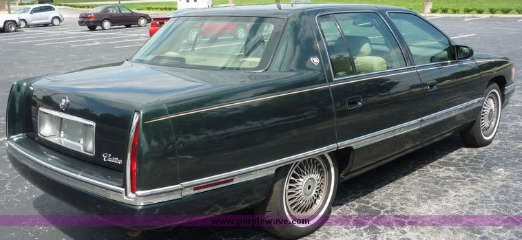 image for item 4090 1994 Cadillac Sedan Deville