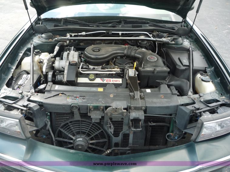 image for item 4090 1994 Cadillac Sedan Deville