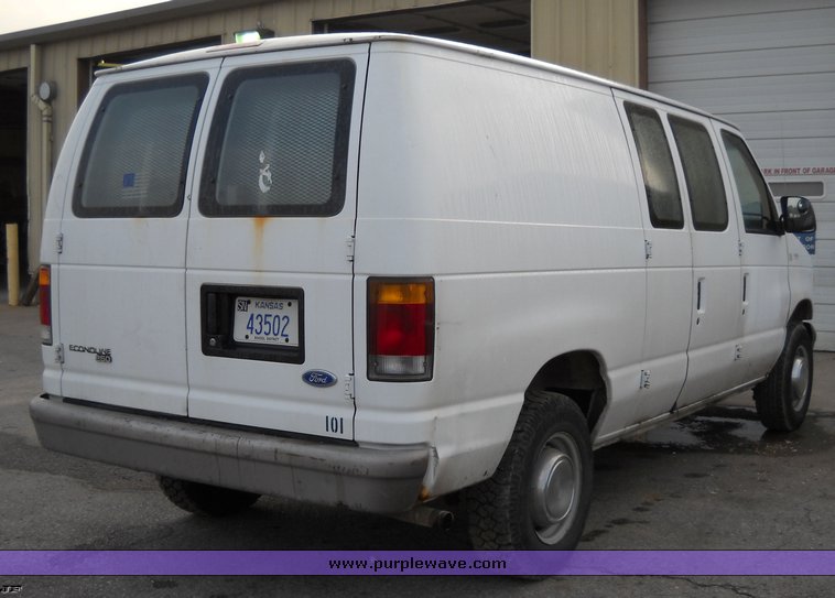 image for item 4249 1994 Ford Econoline E250 cargo van