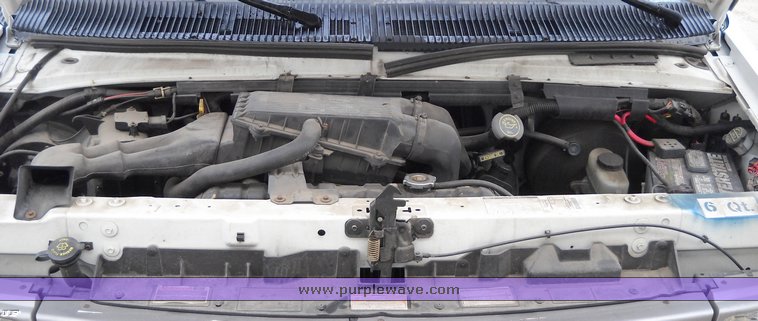 image for item 4249 1994 Ford Econoline E250 cargo van