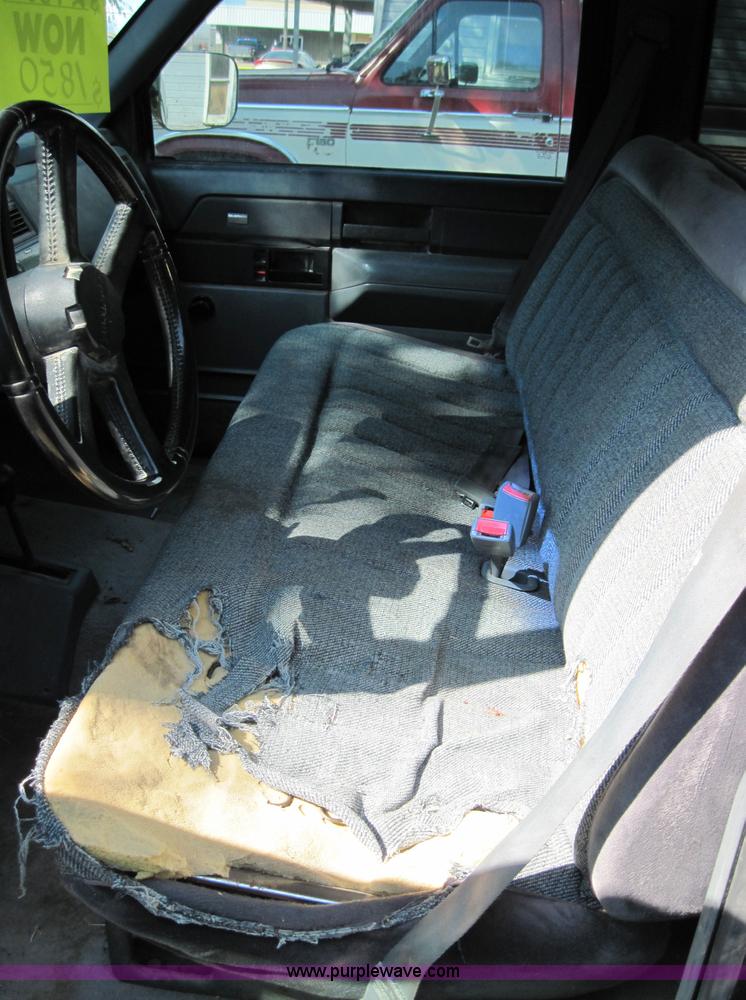 image for item 4393 1988 Chevrolet K1500 half-ton pickup truck