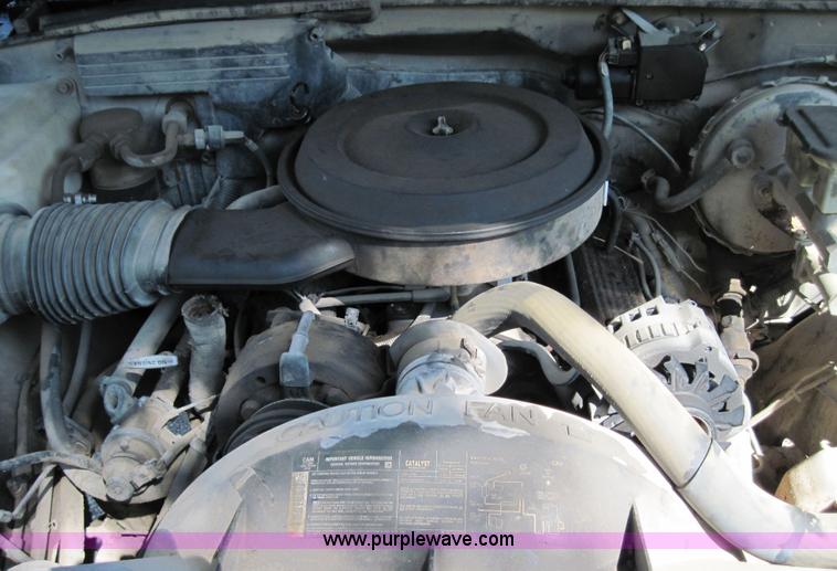 image for item 4393 1988 Chevrolet K1500 half-ton pickup truck