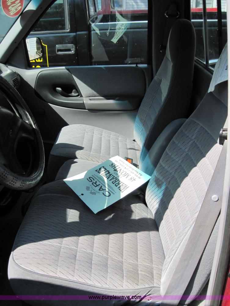 image for item 4394 1994 Ford Ranger